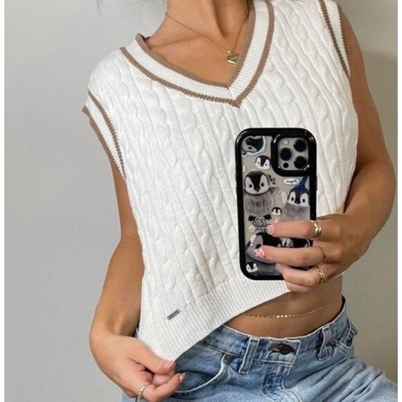 Hollister XL Ivory Brown Crop Boxy Sweater Vest Cable Knit V Neck Preppy School - Picture 5 of 5